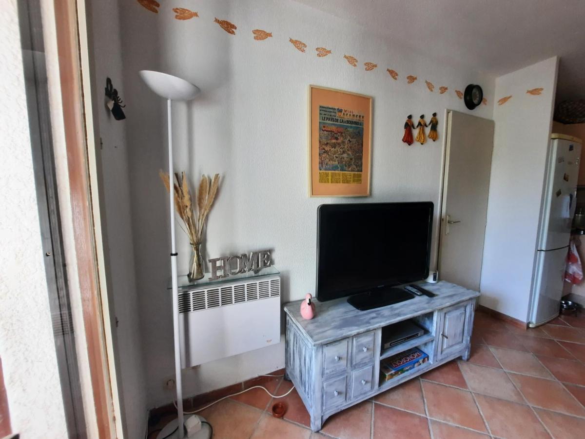 Petit Aux Stes Maries De La Apartment
